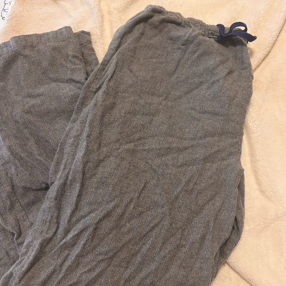 Victoria’ Secret pajama set. - Picture 5 of 5